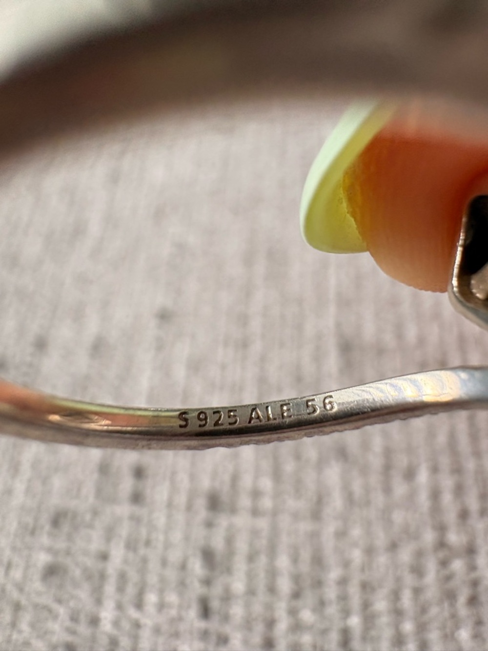Pandora Square Sparkle Wishbone Ring Size 8 - Picture 4 of 4
